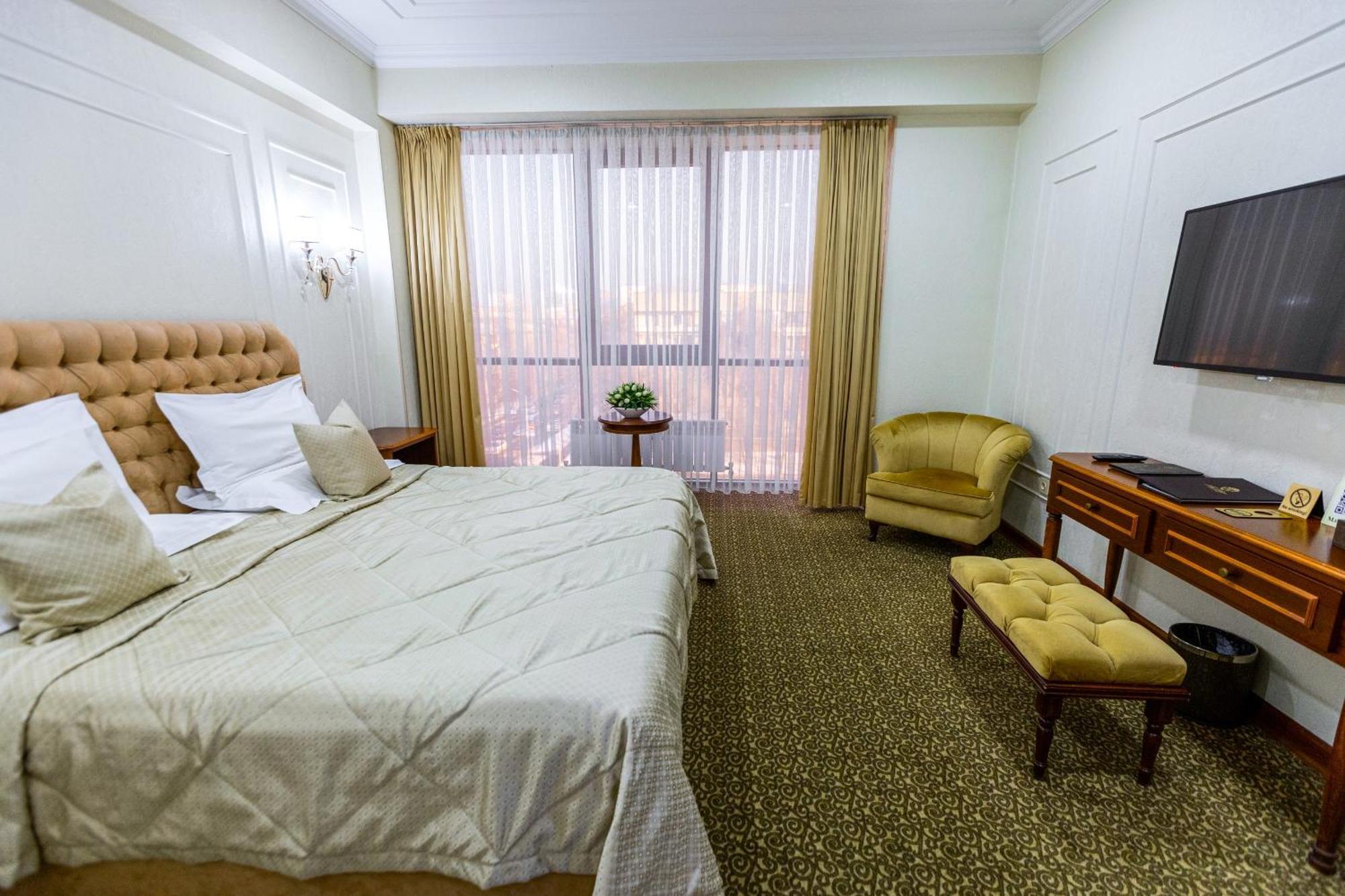 Plaza Hotel Almaty Chambre photo